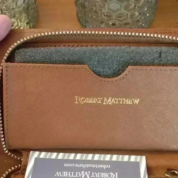 Robert Matthew tan leather clutch wallet New - Picture 5 of 5